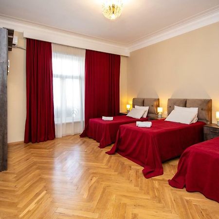 Gio'S Apartment Tbilisi Luaran gambar