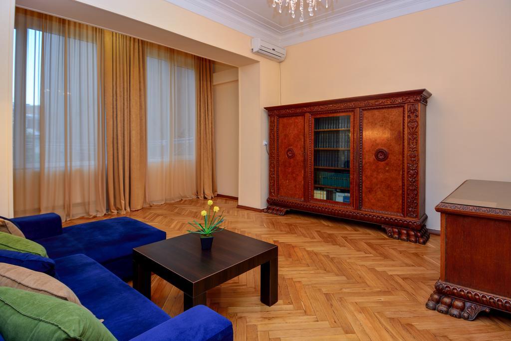 Gio'S Apartment Tbilisi Luaran gambar