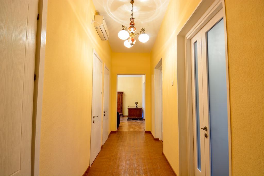 Gio'S Apartment Tbilisi Luaran gambar