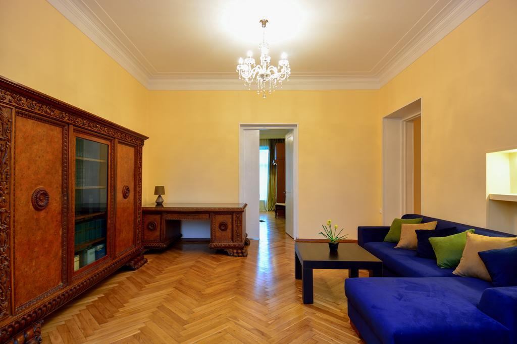 Gio'S Apartment Tbilisi Luaran gambar
