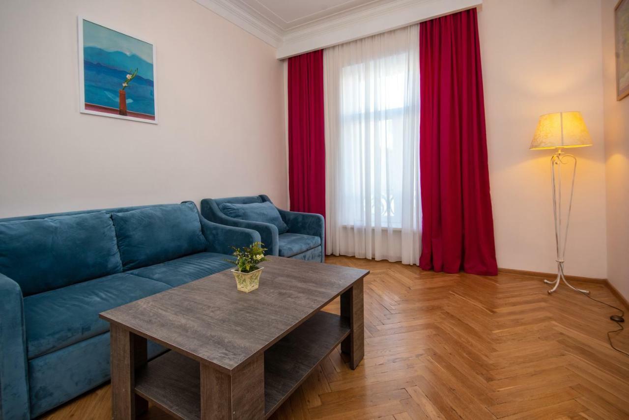 Gio'S Apartment Tbilisi Luaran gambar