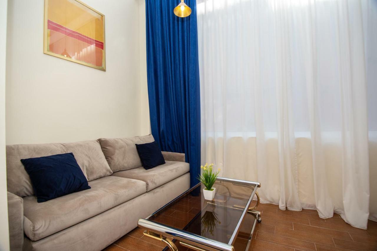 Gio'S Apartment Tbilisi Luaran gambar